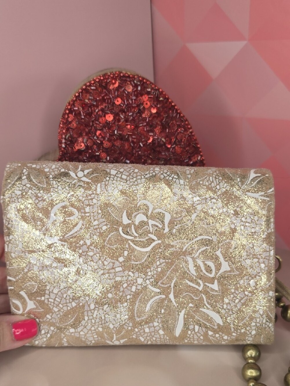 💖NWT💖HOBO Gold Metallic Floral Wristlet Clutch with Beaded Strap - Picture 8 of 8